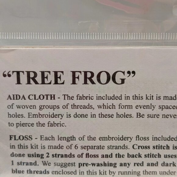 Cross Stitch Kit Design Works TREE FROG Counted #3267HL 12"x12" Sealed USA - Picture 3 of 7